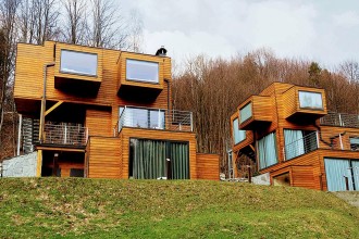 Kto jeszcze nie widział wczorajszego wpisu na blogu? Odwiedziliśmy Apartamenty Szuflandia nagrodzone niedawno za niesamowity design. Tak! Jest niesamowicie! Człowiek ma ochotę nie wychodzić z łóżka, tylko leżeć i patrzeć w niebo...